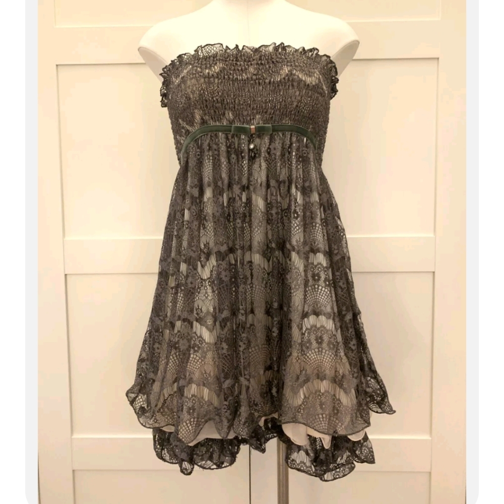 Cecico Gray Lace Strapless Dress - Large